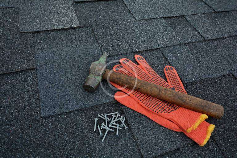 Flat roof maintenance tips for autumn